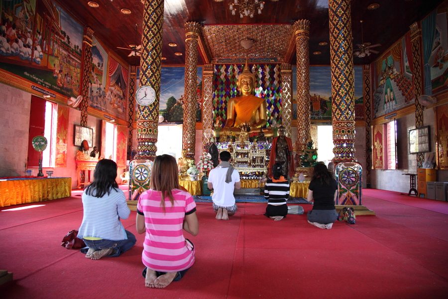 北タイの寺 Wat Cham Thewi その２ （2010年3月15日）_a0094850_1953354.jpg