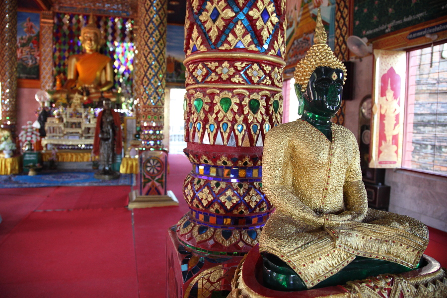 北タイの寺 Wat Cham Thewi その２ （2010年3月15日）_a0094850_1973864.jpg