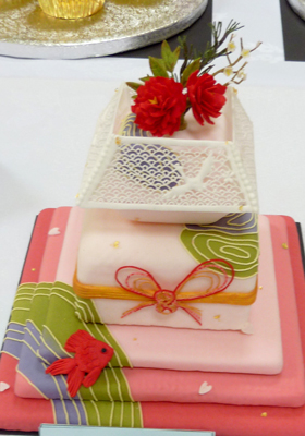 Squires Kitchen\'s 24th Annual Cake Decorating Exhibition_a0119753_1332540.jpg