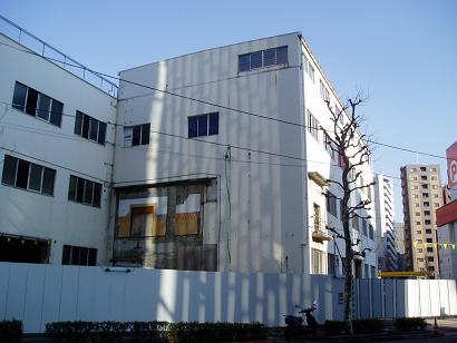 さよなら交通博物館 建物の解体状況(4)_f0030574_484393.jpg