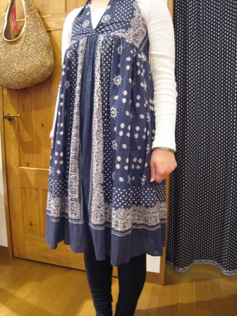 バンダナ柄のお洋服_c0227633_22342657.jpg