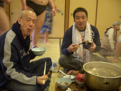 【今里店 副店長 三上】出羽海部屋見学!_c0080367_19314975.jpg
