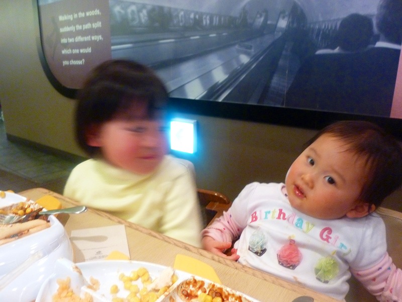 いとこ君再会＆2歳健診_f0044114_731197.jpg