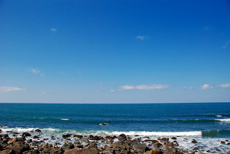 今日の綺麗な鳥海山と日本海穏かで綺麗でした。_f0121379_20463313.jpg