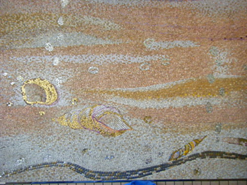 海の壁画・・・茅ヶ崎市の体育館で_f0151809_21213592.jpg