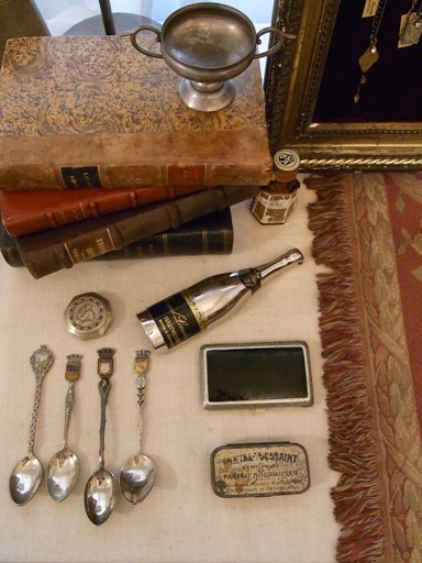 ☆antique雑貨達_b0189667_11302028.jpg