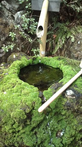 長慶寺の「桜井の決別像」_f0048546_2128254.jpg