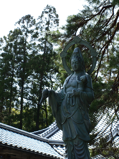 瑠璃光寺_a0161380_1185347.jpg