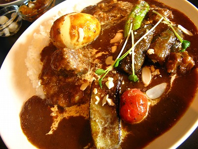 woof curry （ウーフ カレー） _c0155110_012467.jpg