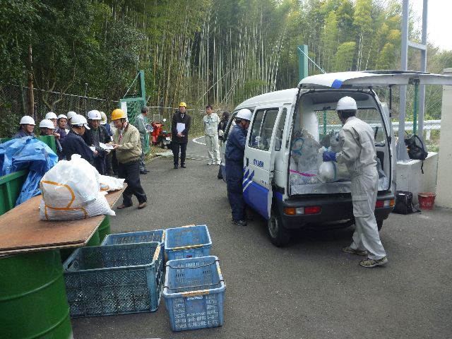 低炭素実証事業_b0054727_1281297.jpg