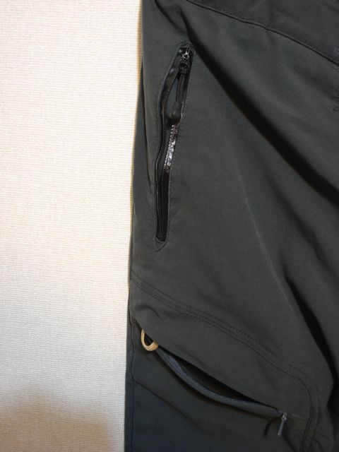 Finetrack ストームゴージュアルパインパンツ 山道歩き