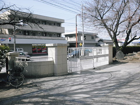 甲府女子高等小学校_f0191673_12201360.jpg