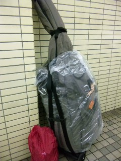 気のせいではないぞ_f0042307_1723546.jpg