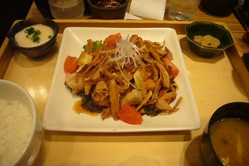 our popular restaurant._c0153966_22245347.jpg