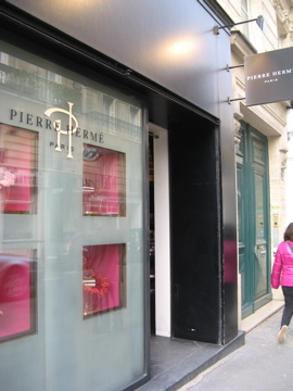 \"PIERRE HERMÉ\" & Passage du Grand Cerf z\'Paris! _b0102075_1736335.jpg