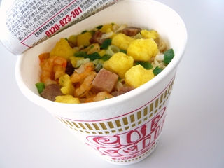 Cup Noodle_e0169078_1017194.jpg