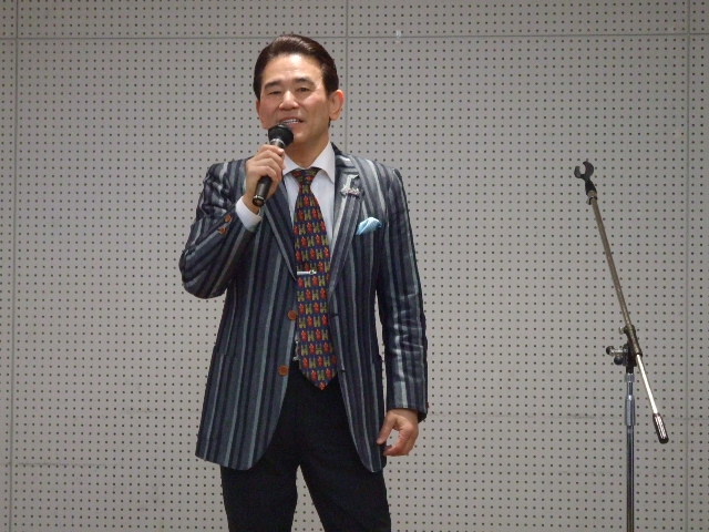 写真でブログ_e0119092_13272624.jpg