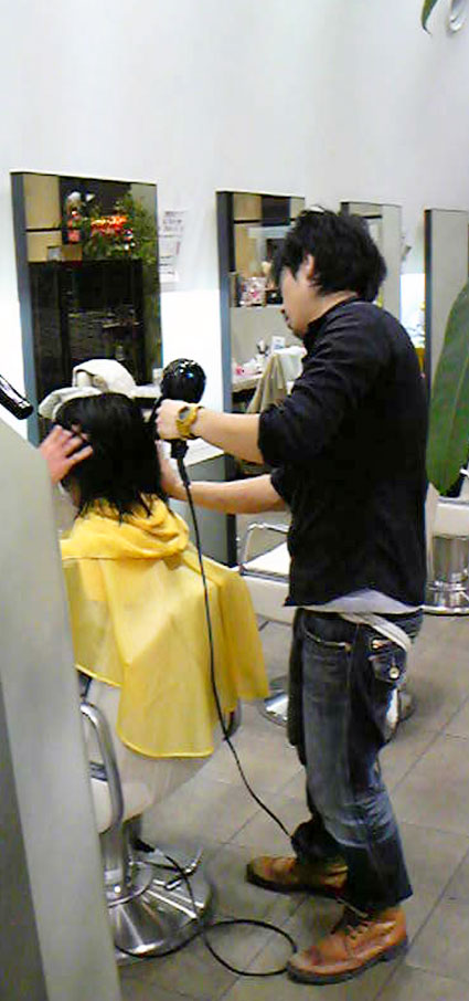 【今里店 副店長 橋本】~~橋本の日常~~ スタッフ紹介_c0080367_1124464.jpg