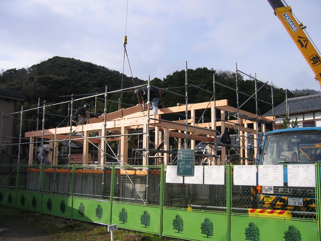 消防団の車庫_b0156970_22425019.jpg