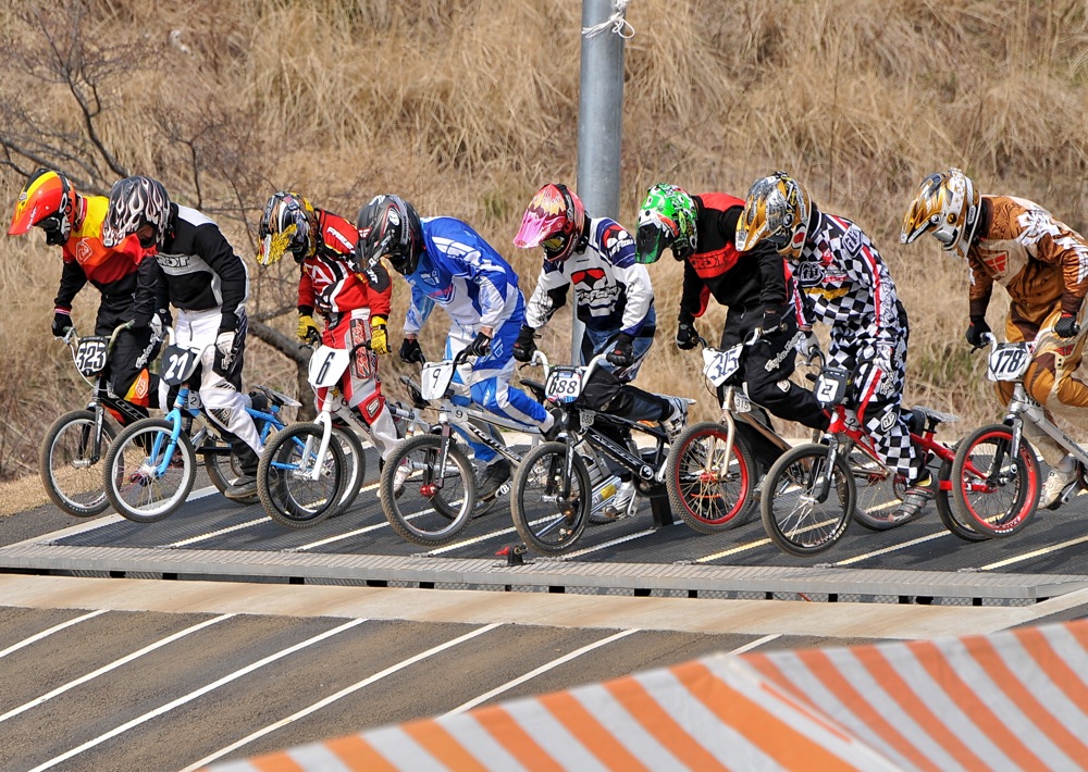 2010JBMXFシリーズ第１戦CSCBMXトラックVOL1：エリート決勝　世界最速情報_b0065730_228873.jpg