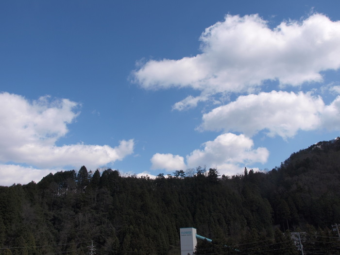 今日の青空_c0116915_22444133.jpg