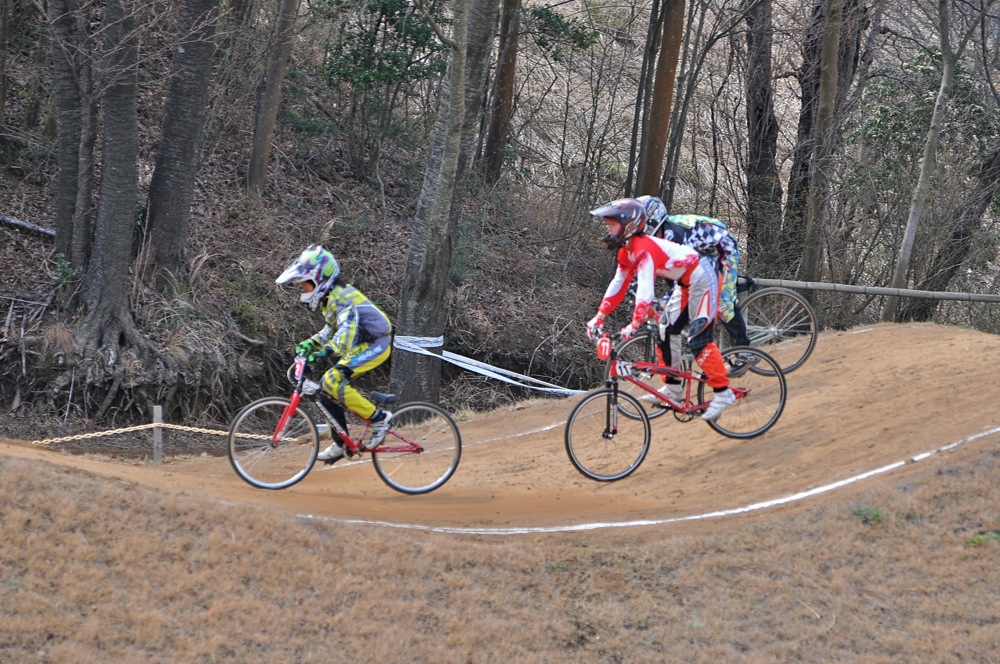 2010JBMXFシリーズ第１戦CSCBMXトラックVOL2：ビギナー、クルーザー１２才以下決勝_b0065730_1225553.jpg