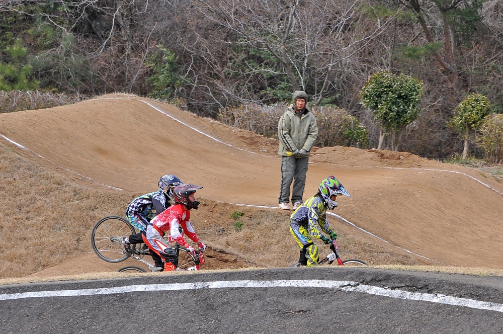 2010JBMXFシリーズ第１戦CSCBMXトラックVOL2：ビギナー、クルーザー１２才以下決勝_b0065730_126173.jpg