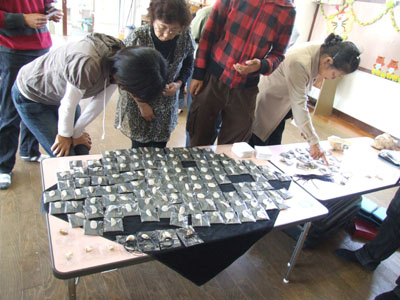 「海の中の世界とヤコウガイ細工講座」_e0028387_0195371.jpg