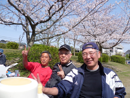 油山恒例　花見の宴　2010_c0067645_17521838.jpg
