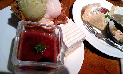 ◆Ocean table ハイレベルランチ・デザートバイキング滝食！！_b0008655_17452636.jpg
