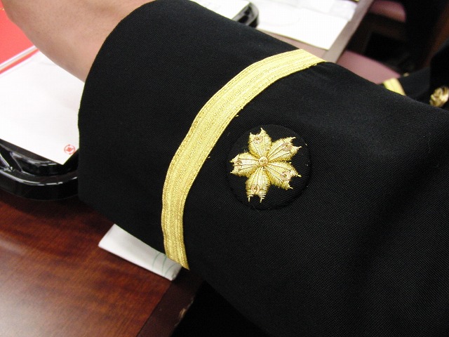 海上自衛隊幹部候補生学校の卒業式 その1_f0141310_23183332.jpg