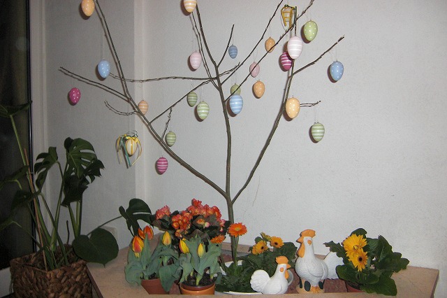 イースターの飾り 卵とアイロン ドイツの陽だまり
