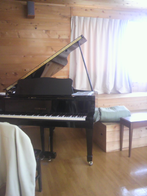 f0024708_56353.jpg