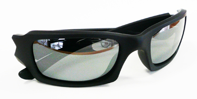 OAKLEY DUCATIシリーズ最新作入荷!_c0003493_9514290.jpg