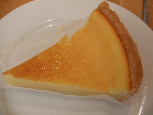 シャトレーゼオリオン通り店_f0076001_2340276.jpg