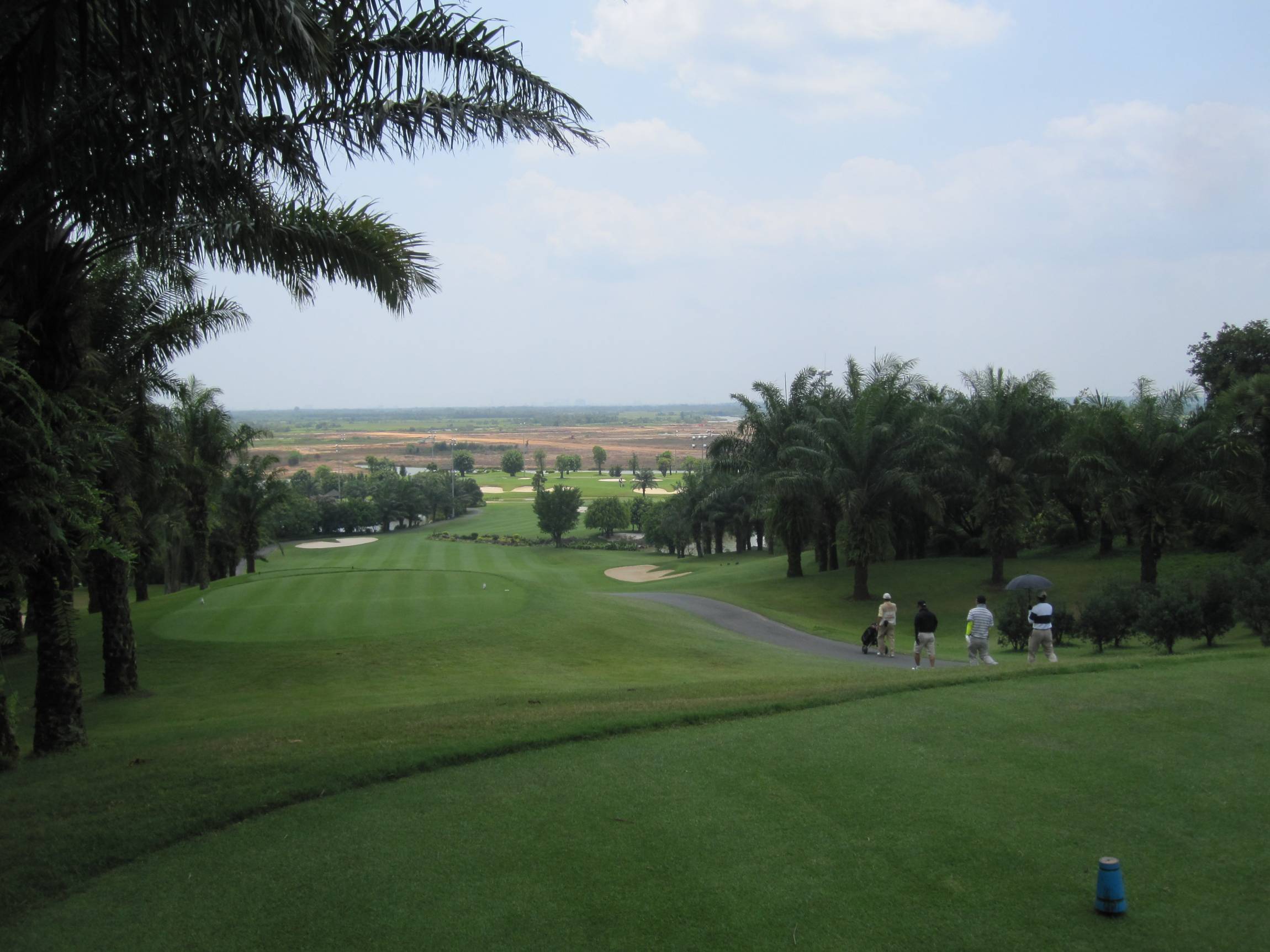 LONG　THANH　GOLF　CLUB_a0124132_13375559.jpg