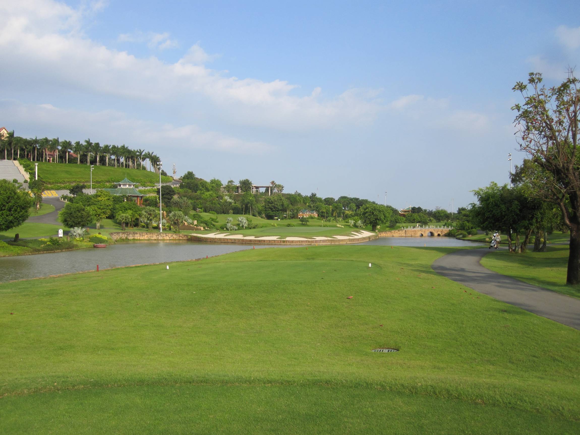 LONG　THANH　GOLF　CLUB_a0124132_14185260.jpg