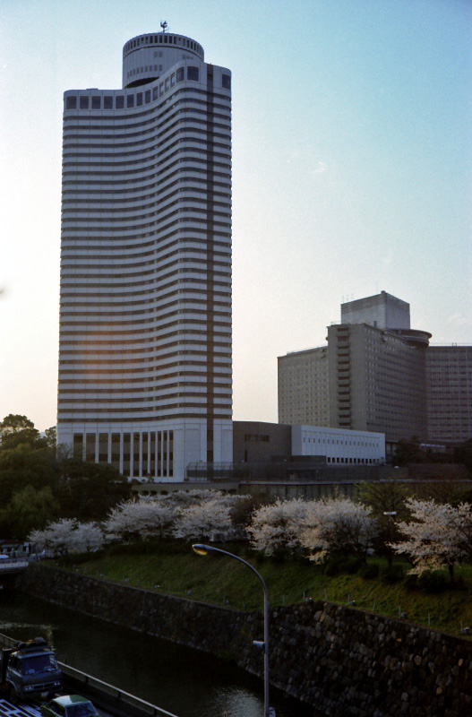 赤坂見附　弁慶堀の桜_e0100772_239110.jpg