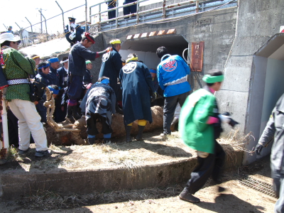 御柱　山出し最終日　続き_c0158511_19563050.jpg