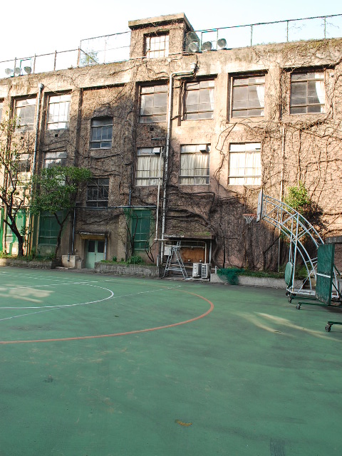 東京都台東区立旧下谷小学校(昭和モダン建築探訪)_f0142606_1922104.jpg