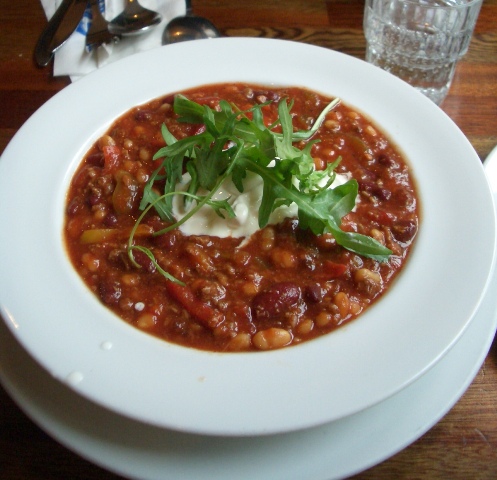 赤レンガの可愛いカフェで一息_a0159707_1852727.jpg