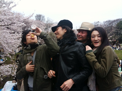 ohanami_a0101513_16514313.jpg