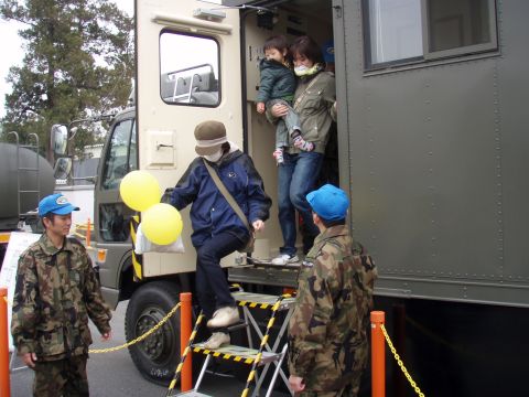 熊谷航空自衛隊基地「さくら祭り」_f0047773_21315638.jpg