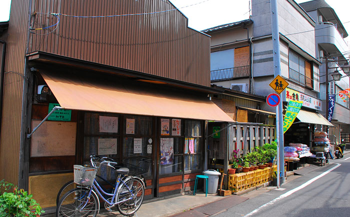 「2010雑司が谷」魅せられた店、二つ．．_c0009981_4213044.jpg