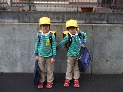 2010/4/7  小学校生活スタート！と誕生日_b0178003_16565483.jpg