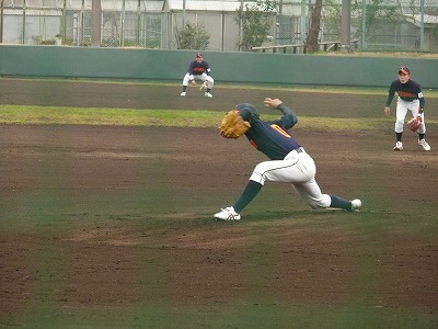 4月7日 東都大学野球2部 青学大対拓殖大_b0166128_14381517.jpg