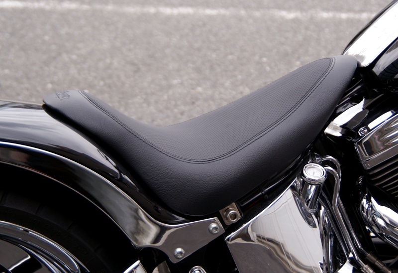 ワンオフシート製作。 : custom factory noys blog