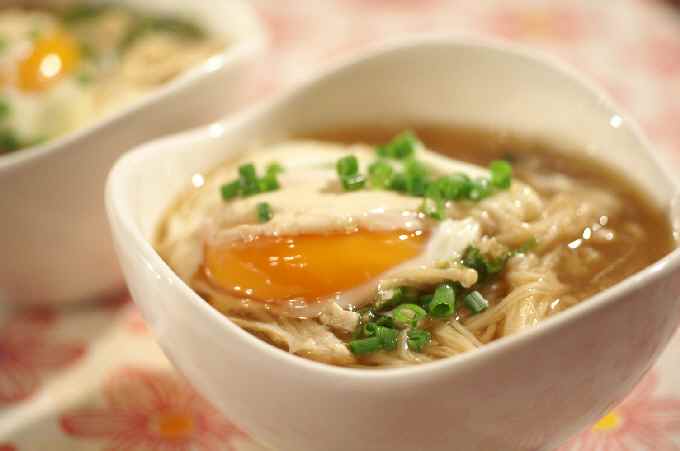 《居酒屋メニューde晩ご飯》ジャンボ掻き揚げ／ズケ鮪とエノキ茸の磯辺巻き揚げ／他です。_b0033423_16335844.jpg