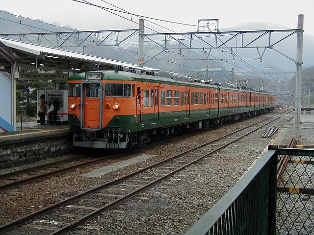 JR東日本（←日本国有鉄道）113系側面方向幕70コマタイプ　幕張区 JR東日本（←国鉄）幕張電車区113系 側面方向幕 （千マリ）70コマ