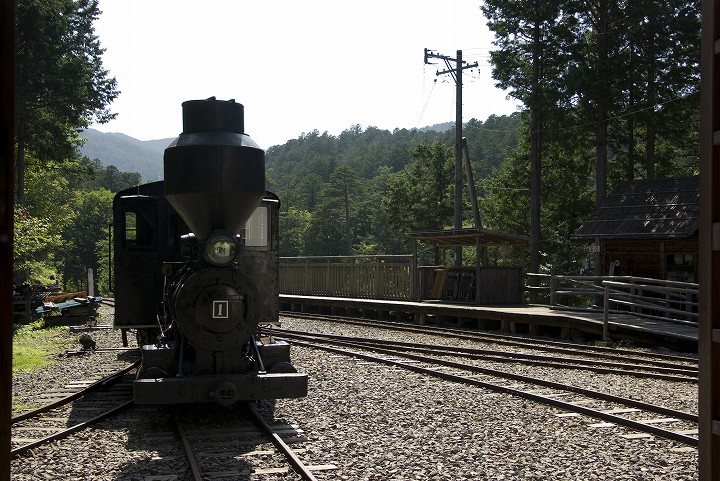 8月22日長野 木曽赤沢森林鉄道にて_f0125990_2285152.jpg